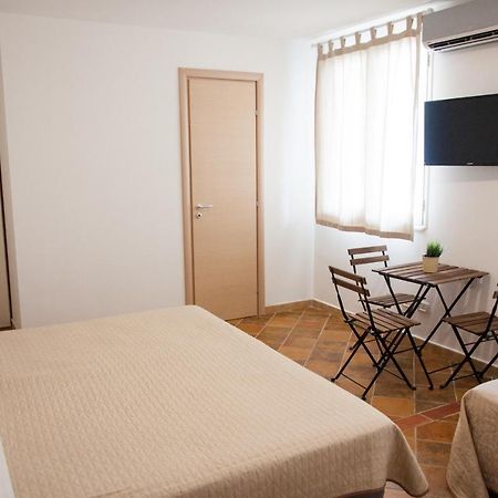 Guest House Del Lido 포르토 엠페도클레 외부 사진
